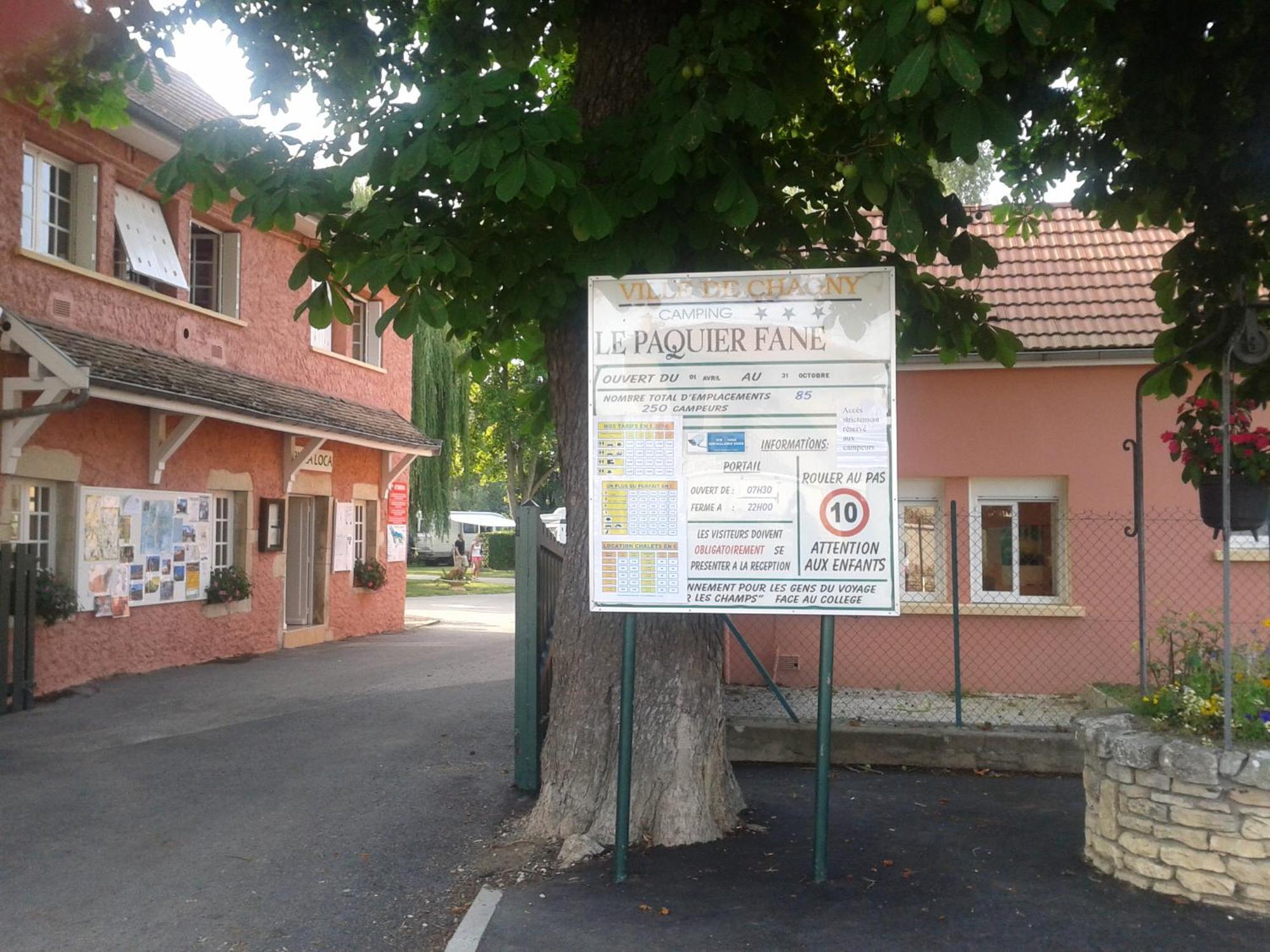 Camping Du Paquier Fane Chagny  Exterior foto